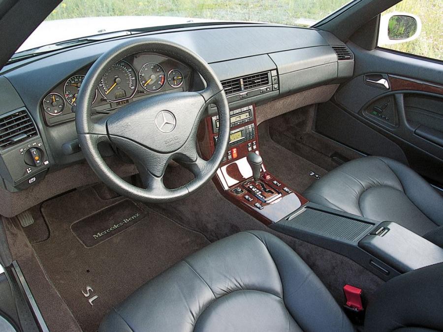  Mercedes-Benz SL500 1993 года  (US) (фото 4 из 6)